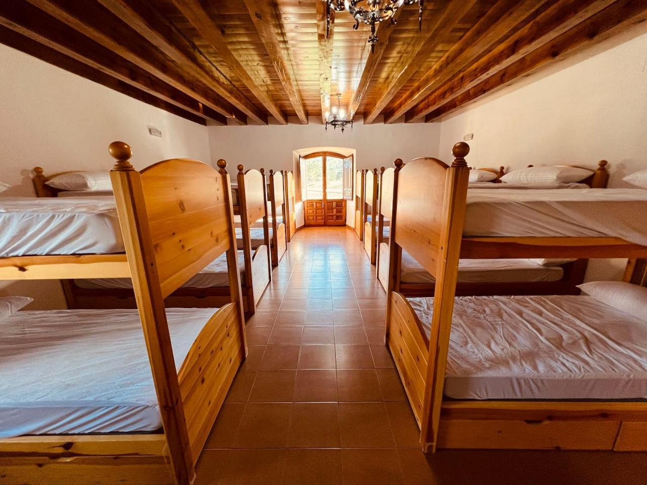 Albergue Pinares - La Casona De Revenga Регумьель-де-ла-Сьерра Экстерьер фото