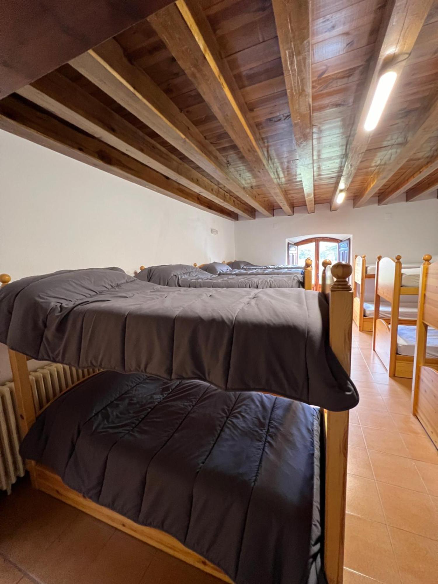 Albergue Pinares - La Casona De Revenga Регумьель-де-ла-Сьерра Экстерьер фото