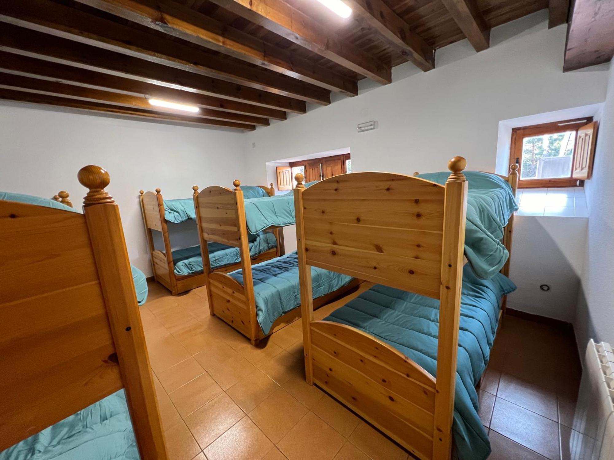 Albergue Pinares - La Casona De Revenga Регумьель-де-ла-Сьерра Экстерьер фото